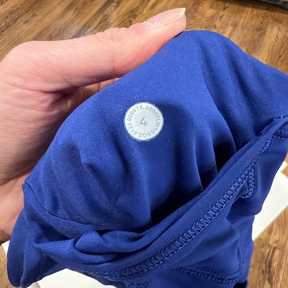 Lululemon fast & free blue leggings with pockets size 4 - Picture 3 of 6